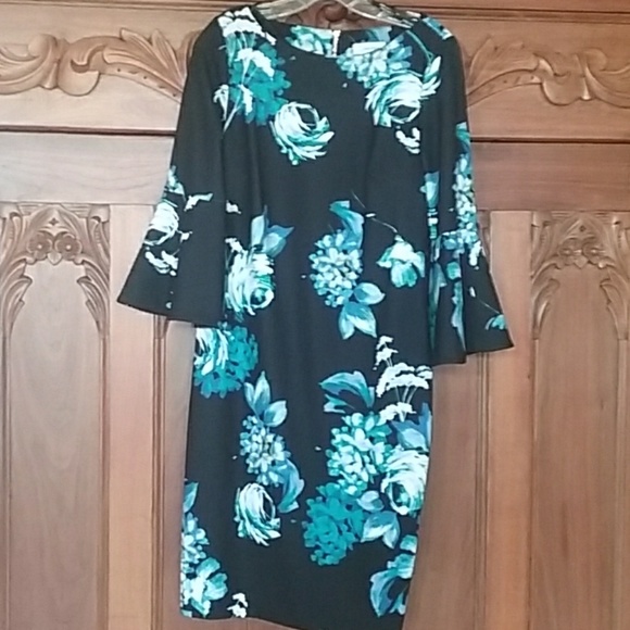 Calvin Klein Dresses & Skirts - Calvin Klein floral dress